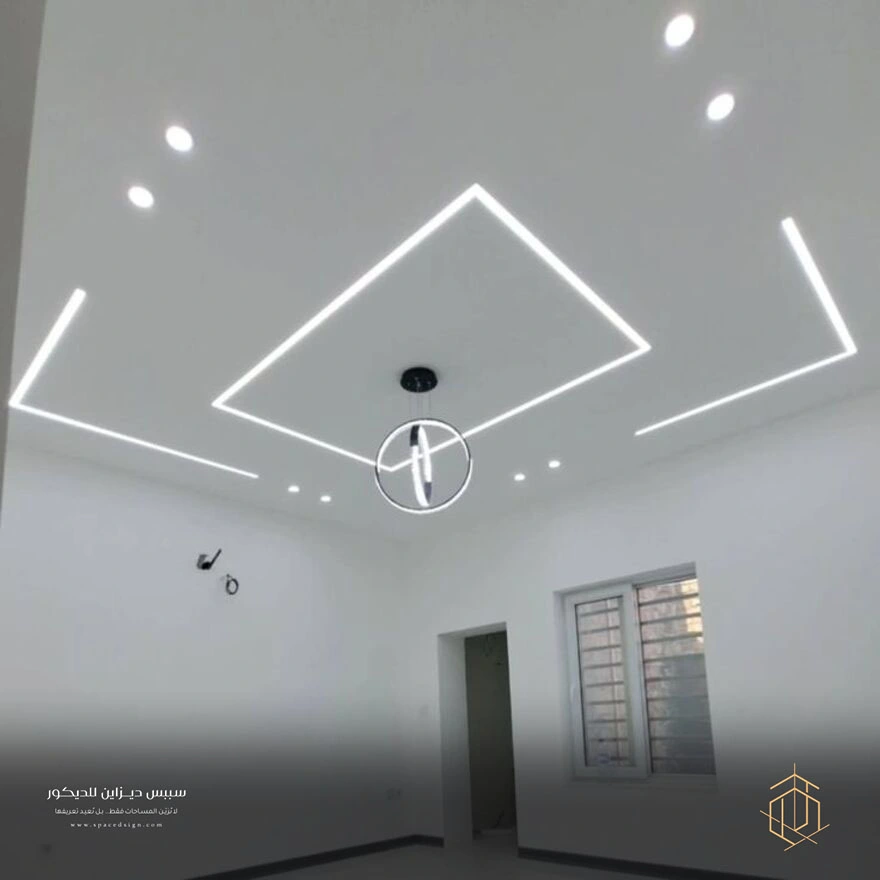 إضاءة سقف صالات الرياض